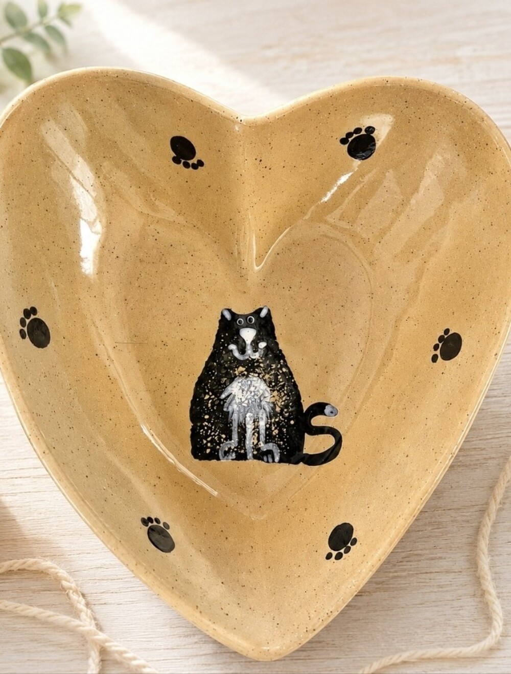 Vintage Three Rivers Pottery heart-shaped bowl featuring sweet black cat design